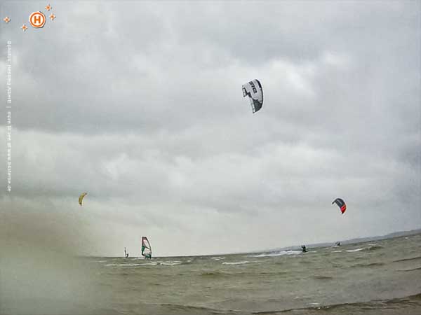 kite21_holnis_regen_sued22mai_20_600.jpg