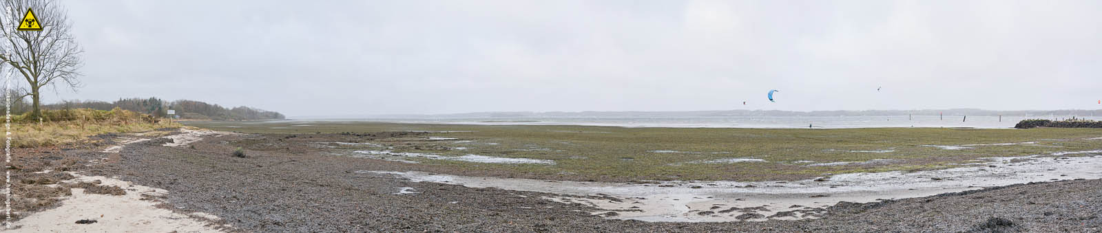 kite23_niedrigwasser170cm_23nov23_07pano160.jpg